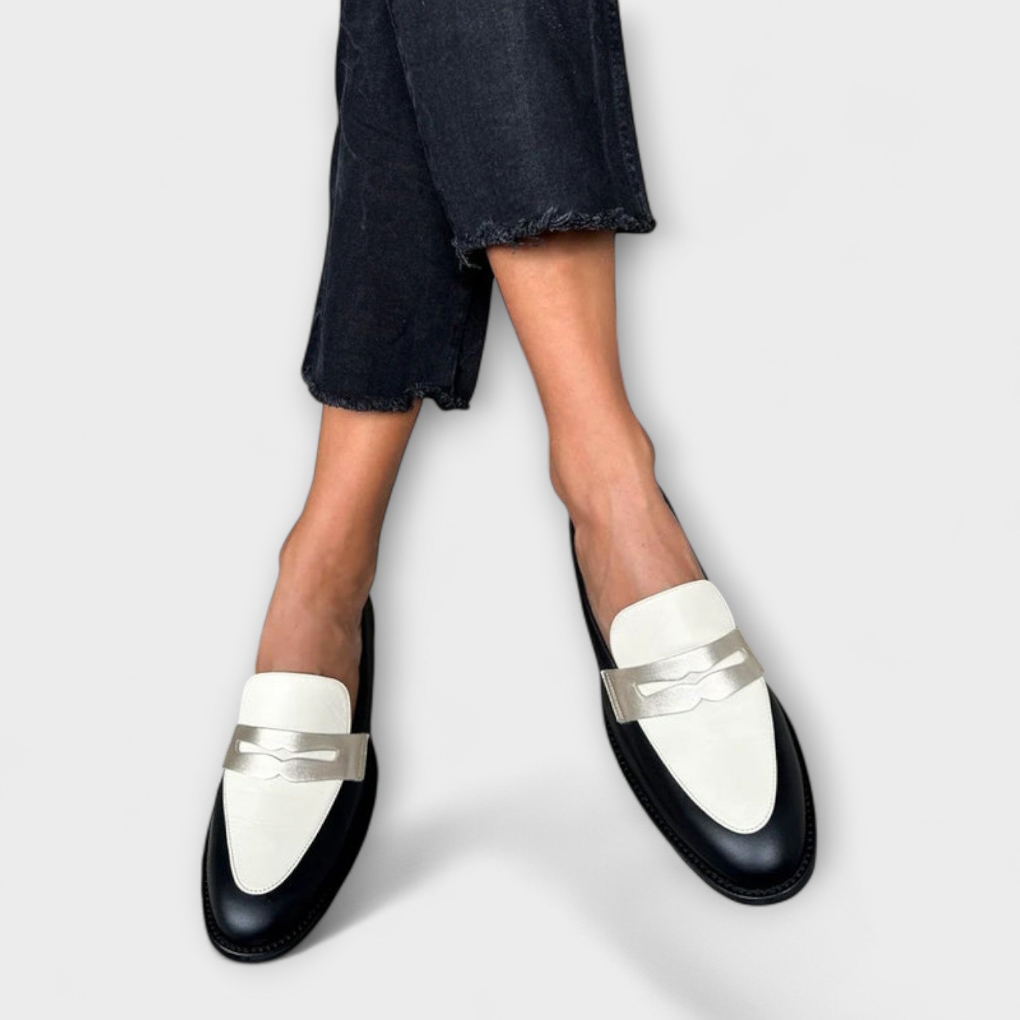 Xara™ | Schwarze Loafers mit Metallglanz