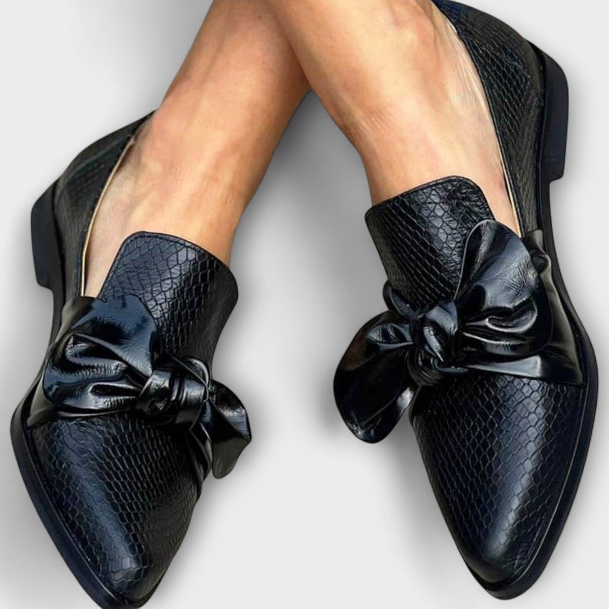 Claudia™ | Loafer mit Schleifendetail